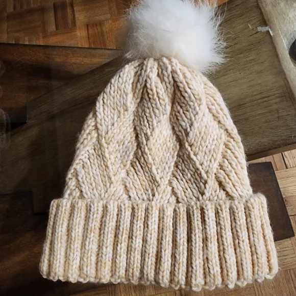 Torrid Cream Knit Gloves, Scarf, Hat Set - Picture 13 of 13